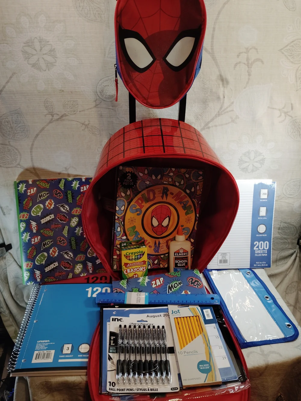 Marvel Red and Black Spiderman Kids  Roller bookbag/Luggage & Lunch Tote W/Strap